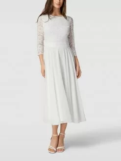 Swing Brautkleid Aus Häkelspitze - Offwhite