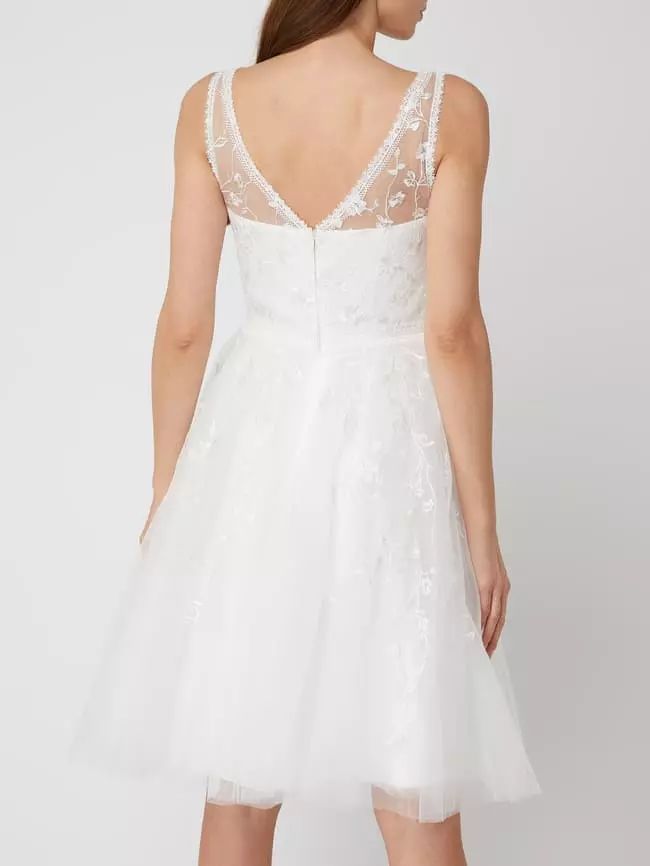 Luxuar Brautkleid Aus Tüll Mit Stickereien - Offwhite 7 Luxuar Brautkleid Aus Tüll Mit Stickereien - Offwhite – Bild 5