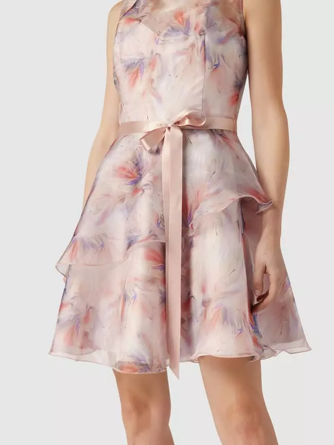 Swing Cocktailkleid Mit Floralem Muster - Rosé 5 Swing Cocktailkleid Mit Floralem Muster - Rosé – Bild 3