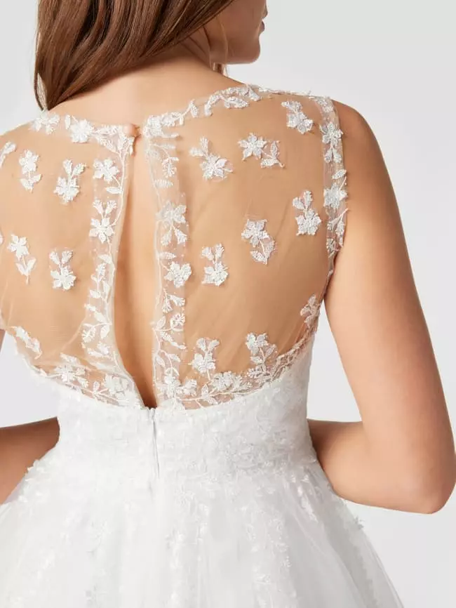 TROYDEN COLLECTION Brautkleid Mit Floraler Spitze - Weiß 8 TROYDEN COLLECTION Brautkleid Mit Floraler Spitze - Weiß – Bild 6