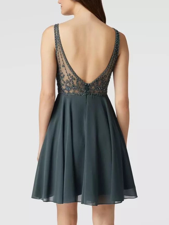 Laona Cocktailkleid In Minilänge Mit Strasssteinbesatz - Grün 7 Laona Cocktailkleid In Minilänge Mit Strasssteinbesatz - Grün – Bild 5