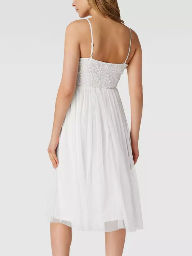 LACE & BEADS Brautkleid Mit Paillettenbesatz - Weiß 7 LACE & BEADS Brautkleid Mit Paillettenbesatz - Weiß – Bild 5