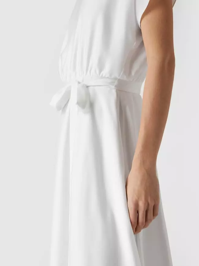 Swing Brautkleid Mit Cut Outs - Offwhite 5 Swing Brautkleid Mit Cut Outs - Offwhite – Bild 3