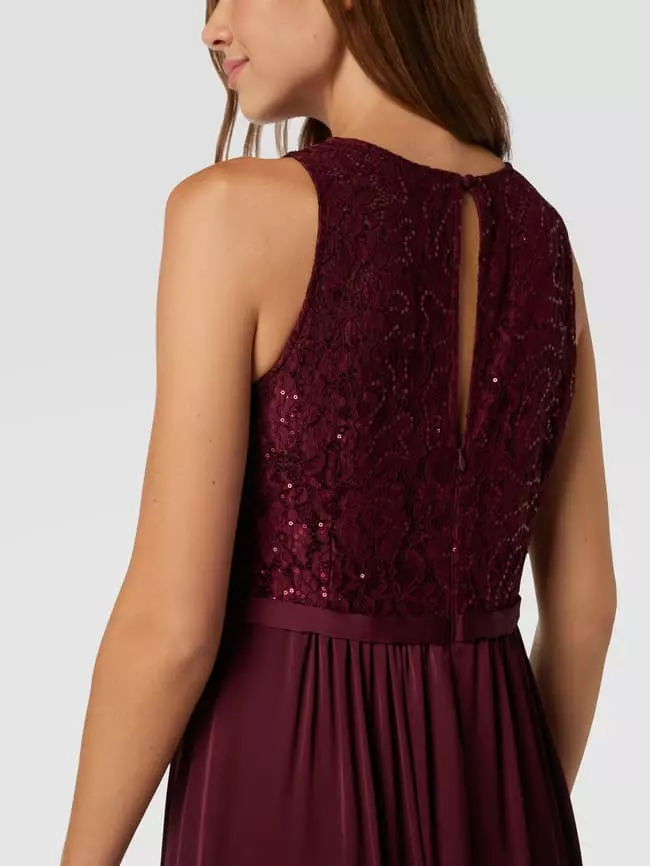 Jake*s Cocktail Abendkleid Mit Paillettenbesatz - Bordeaux Rot 5 Jake*s Cocktail Abendkleid Mit Paillettenbesatz - Bordeaux Rot – Bild 3