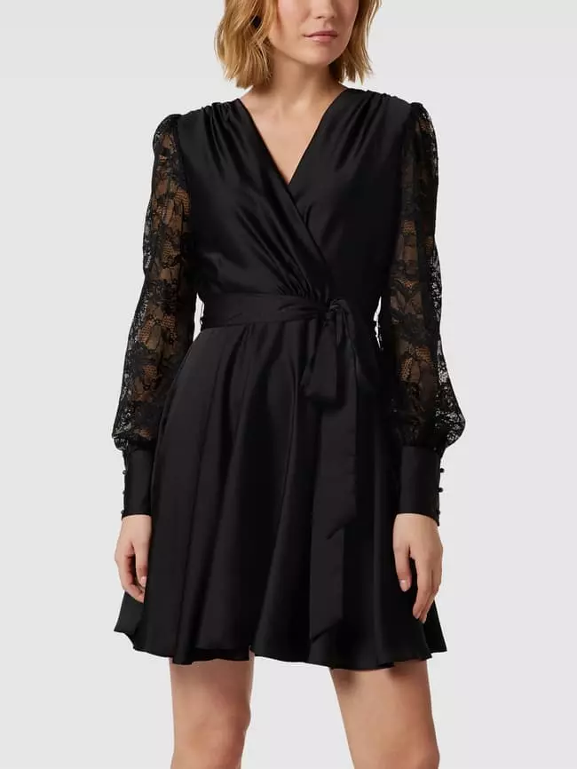 Swing Knielanges Kleid Mit Taillengürtel - Schwarz 6 Swing Knielanges Kleid Mit Taillengürtel - Schwarz – Bild 4