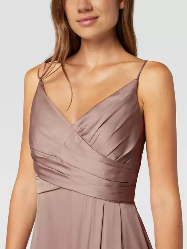 Jake*s Cocktail Abendkleid Mit V-Ausschnitt - Sand 5 Jake*s Cocktail Abendkleid Mit V-Ausschnitt - Sand – Bild 3