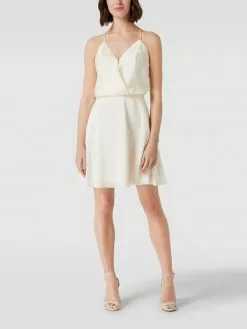 Unique Brautkleid In Wickel-Optik - Ecru