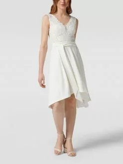 Paradi Brautkleid Mit Floralen Stickereien - Offwhite -Formal Dress Geschäft 90sjakph6l15chpnala4sj1h9tajeh2389b4cl1m6164sgq66d7ksea574rj6k216gr3ehi36p6j2ci96oo66dhh60omcor574p3ee1kcgom6ob26cr34pb56dh64c1n60pj8p8