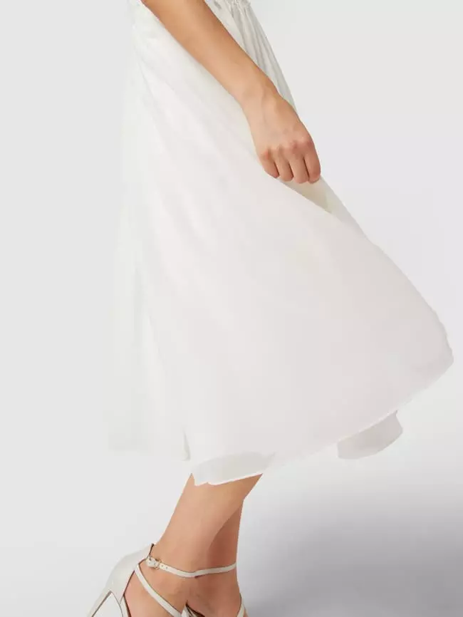 Laona Brautkleid Mit Floralen Stickereien Und Zierperlen - Offwhite 8 Laona Brautkleid Mit Floralen Stickereien Und Zierperlen - Offwhite – Bild 6