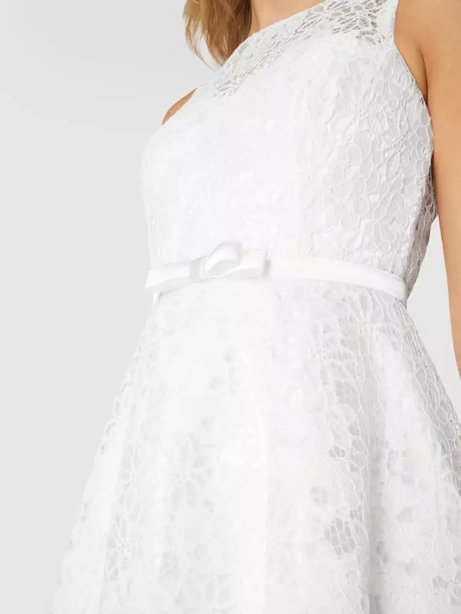 TROYDEN COLLECTION Brautkleid Mit Floraler Spitze - Weiß 5 TROYDEN COLLECTION Brautkleid Mit Floraler Spitze - Weiß – Bild 3