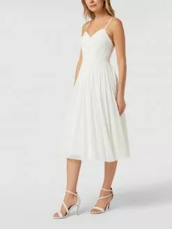 Laona Brautkleid Mit Floralen Stickereien Und Zierperlen - Offwhite