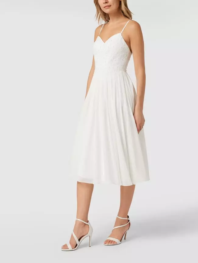 Laona Brautkleid Mit Floralen Stickereien Und Zierperlen - Offwhite 3 Laona Brautkleid Mit Floralen Stickereien Und Zierperlen - Offwhite