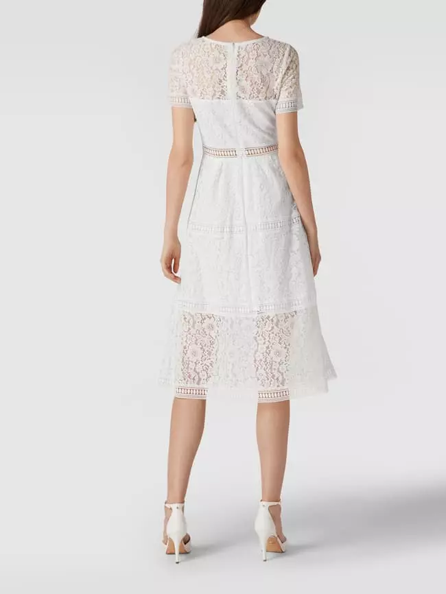 Apart Glamour Cocktailkleid Aus Floralen Stickereien - Offwhite 7 Apart Glamour Cocktailkleid Aus Floralen Stickereien - Offwhite – Bild 5