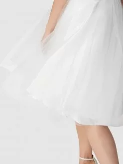 TROYDEN COLLECTION Brautkleid Mit Floralen Stickereien - Ecru -Formal Dress Geschäft 9d554i2cap7j6jq96535ag9g9964ghqe9pb44e2468pk2chp6l24ochp9h6l0ci99d652ia96cp56cpn8co3gc1l74ojcdhp6gpm4cpk6spjco9mc4q64p9i68s3idb2ckoj8dg