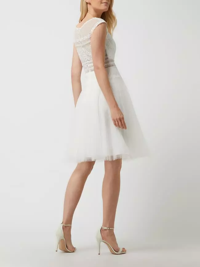 Luxuar Brautkleid Aus Tüll Mit Plisseefalten - Offwhite 6 Luxuar Brautkleid Aus Tüll Mit Plisseefalten - Offwhite – Bild 4