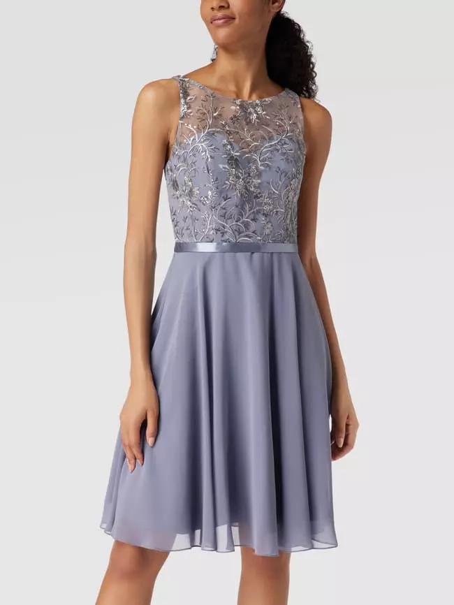 Luxuar Cocktailkleid Mit Floraler Stickerei - Bleu 6 Luxuar Cocktailkleid Mit Floraler Stickerei - Bleu – Bild 4