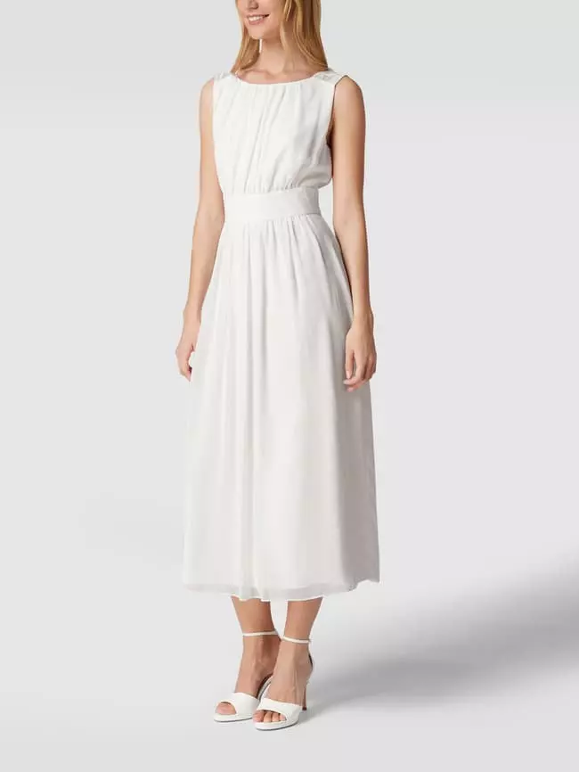 Swing Brautkleid Mit Taillenpasse Und Floralen Stickereien - Offwhite 3 Swing Brautkleid Mit Taillenpasse Und Floralen Stickereien - Offwhite