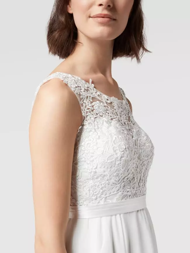 Luxuar Brautkleid Mit Floralen Stickereien - Offwhite 5 Luxuar Brautkleid Mit Floralen Stickereien - Offwhite – Bild 3