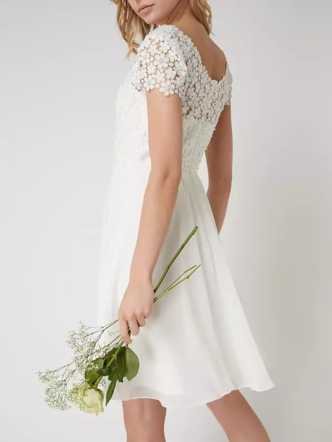 Luxuar Brautkleid Aus Häkelspitze Und Chiffon - Offwhite 8 Luxuar Brautkleid Aus Häkelspitze Und Chiffon - Offwhite – Bild 6