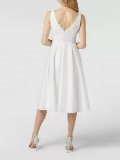 TROYDEN COLLECTION Cocktailkleid Mit Floralen Stickereien - Ecru -Formal Dress Geschäft a173aiq78l35akpo8ksl4h2a9d7j6lih9kok2ii38t94aha294o44kpjacpk2i2k74p42hafap0kchq36oo38cb1cgqj2e1mclimaphk6oqj0e9n6oq30o9g6cqjap9k60p32d8