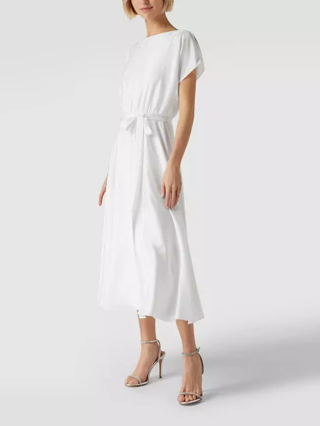 Swing Brautkleid Mit Cut Outs - Offwhite 3 Swing Brautkleid Mit Cut Outs - Offwhite