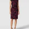 Swing Cocktailkleid Mit Allover-Muster - Bordeaux Rot -Formal Dress Geschäft a934ski49h8l8khpakpkqlaf8krj0i1i65a54e2k98skoii46t1kuc1ka12j4di9a154ek1k6cq46i2b60o3cpj264qjgdb16tgj6dpk68s32e34cgo3ae1p69j6ac3671h3ae8