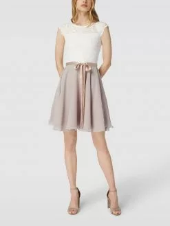 Swing Cocktailkleid Mit Spitzenbesatz - Altrosa